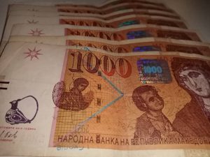 Во декември просечната плата била 46.889 денари, објави ДЗС