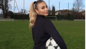 (ФОТО) Застрашувачки случај – Функционер на клубот со години снимал фудбалерки под туш, симболичната казна предизвикала негодување