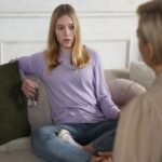 Како да му помогнете на детето да ја научи разликата помеѓу непристојност, зло и насилство