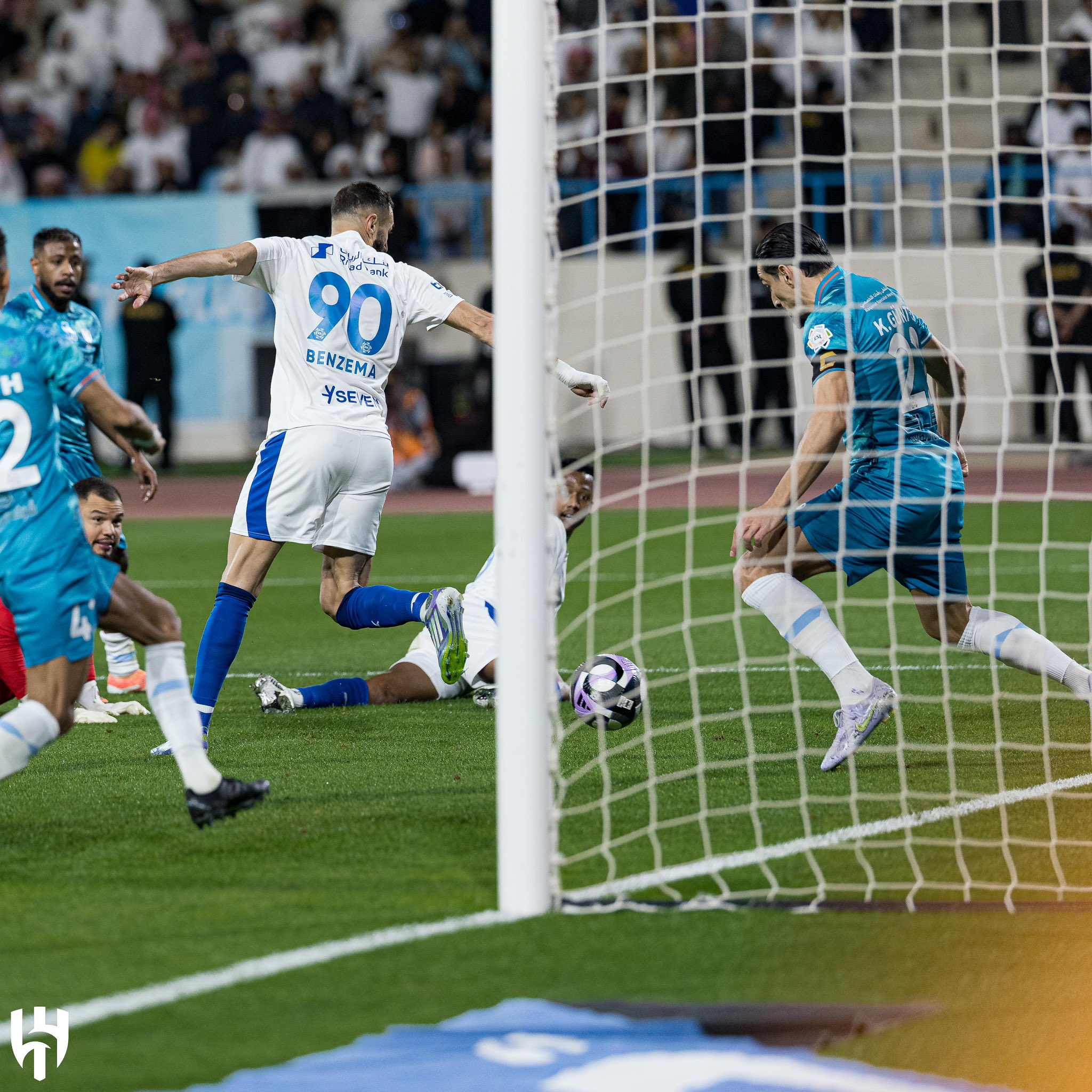 Мајсторот си е мајстор: првиот гол на Бензема за Ал-Хилал беше со петица (Видео)