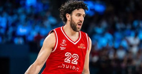 Незадоволството расте, Хапоел има проблем со Василије Мициќ