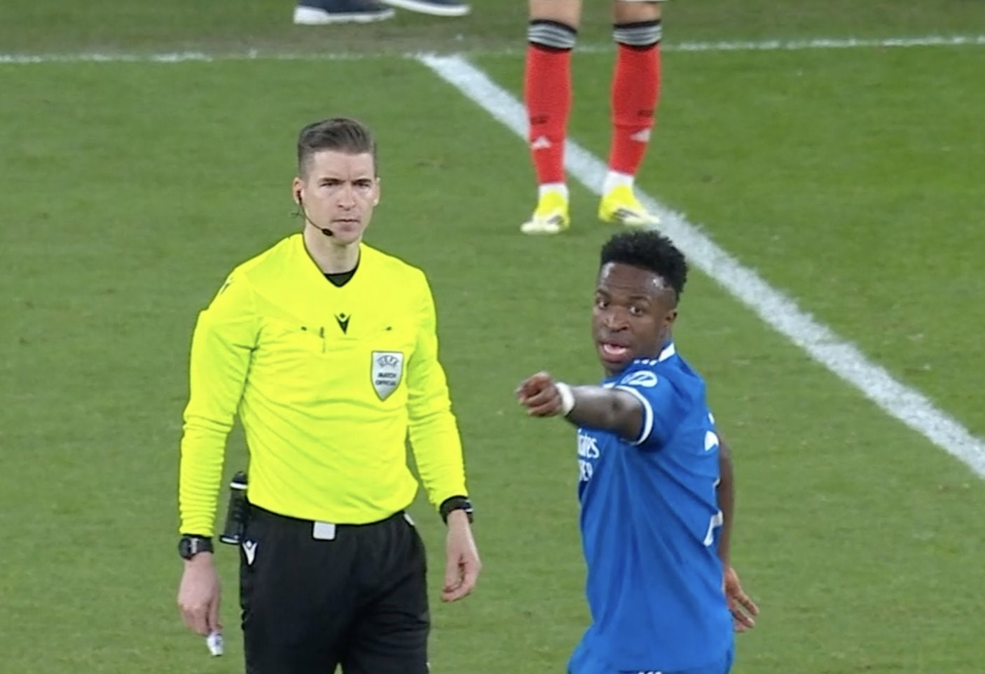 Хаос во Лисабон: Винисиус даде гол и одби да продолжи да игра! (ВИДЕО)