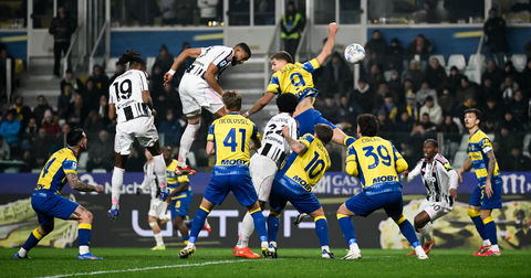 ВИДЕО: Бремер двоен стрелец, Јувентус убедливо ја доби и Парма