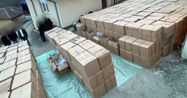 ПОД ИСТРАГА 6 ЛИЦА ЗА КАМИОНИТЕ МАКЕДОНСКА МАРИХУАНА КОИ ГИ ФАТИ СРПСКАТА ПОЛИЦИЈА