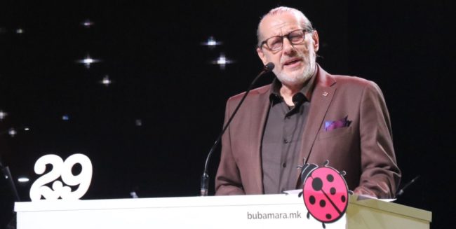 ДЕЦАТА ВО КОЧАНИ ГИ УБИ НОВИОТ ФАШИЗАМ НАХРАНЕТ СО АЛЧНОСТ, КОРУПЦИЈА И НЕЗНАЕЊЕ, РЕЧЕ ИГОР ЏАМБАЗОВ НА „ЗЛАТНА БУБАМАРА НА ПОПУЛАРНОСТА“