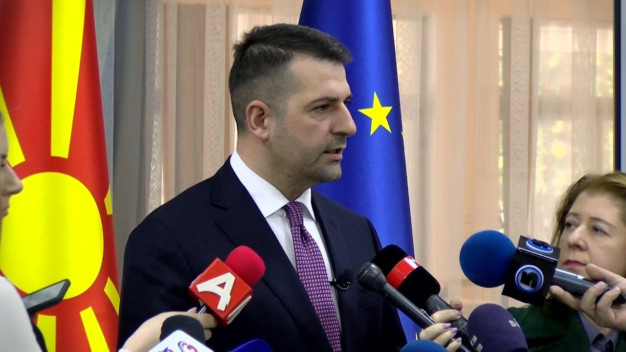 Томовски: Потребна е набавка на нов службен авион