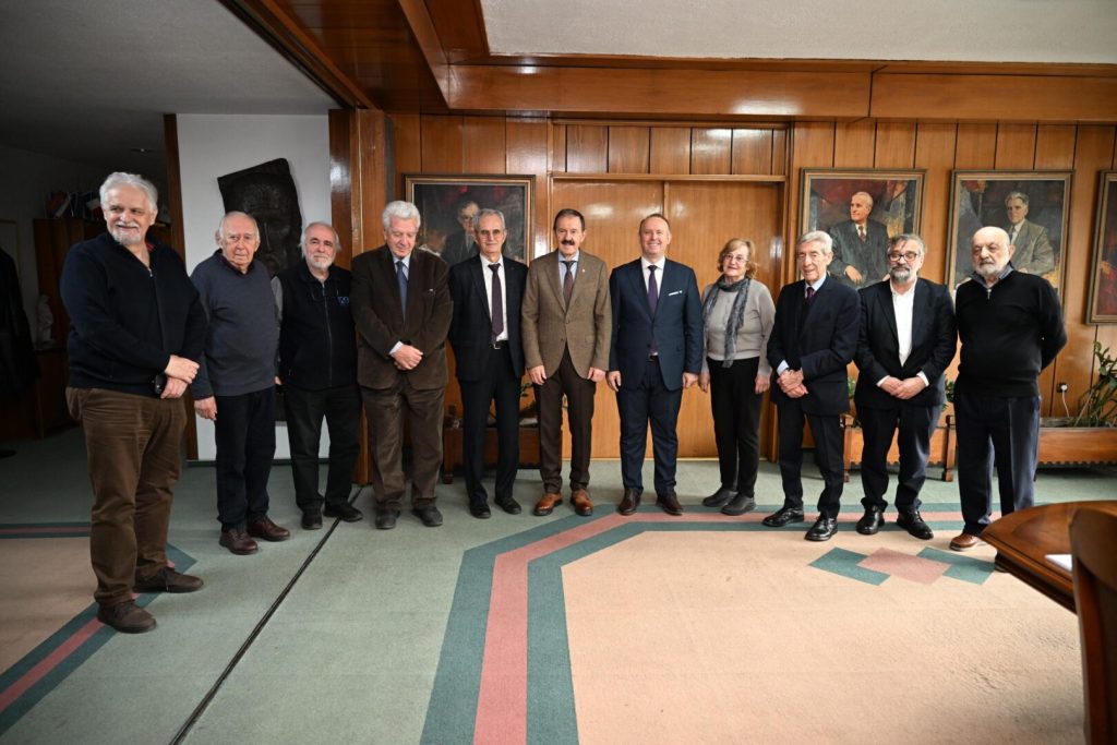 Гаши на работна средба во МАНУ