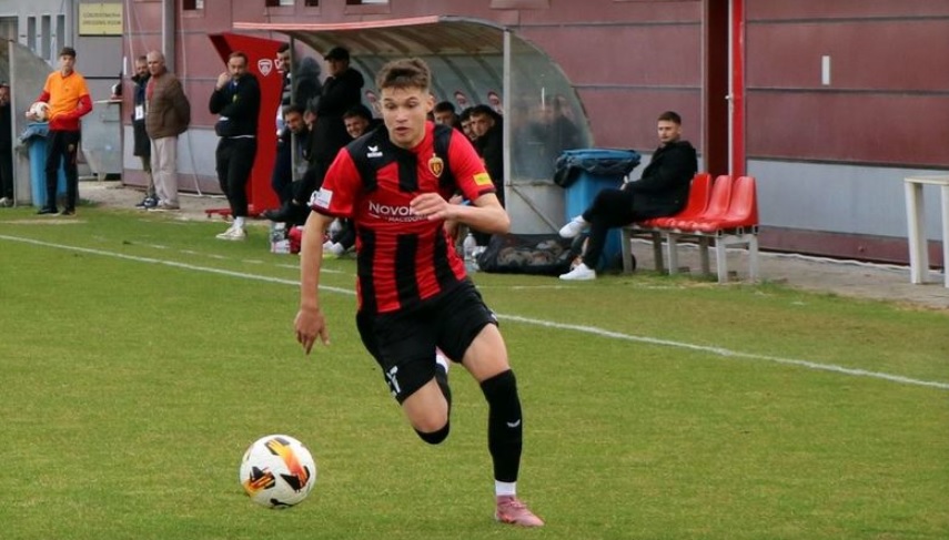 Вардар потпиша тригодишен договор со талентот Филип Цветковски