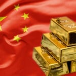Кина продолжува со купување злато и покрај нестабилноста на пазарот