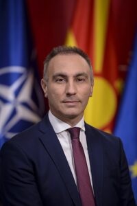 Влен: Дали Артан Груби ќе му го зададе фаталниот удар на Ахмети и ДУИ?