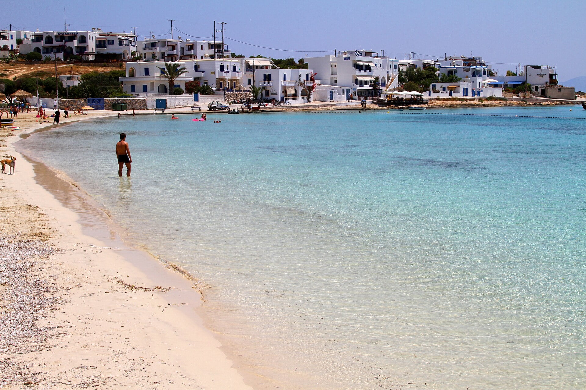 СТОП ЗА ЛЕЖАЛКИТЕ И БИЧ-БАРОВИТЕ на магичните егејски острови Куфонисија летово, одлучија грчките власти