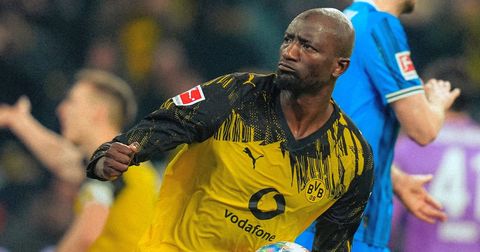 ВИДЕО: Гираси погоди двапати во 60 секунди, Дортмунд се приближи до Баерн