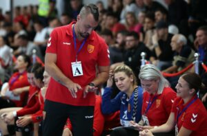 Грчевски го скрати списокот пред двомечот со Белгија