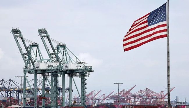 НОВИТЕ ЦАРИНИ НА ТРАМП СТАПИЈА ВО СИЛА, НО СО ПОМАЛА СТАПКА ОД НАЈАВЕНОТО