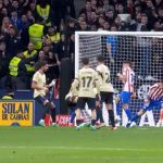 Неверојатни изјави од Барса: Де Јонг споменува вештачка интелигенција, Деко најде специјален виновник