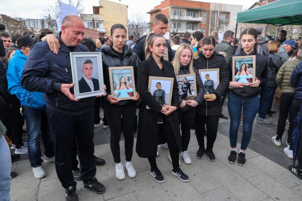 Родителите на децата загинати во Пулс порачаа дека правда мора да има