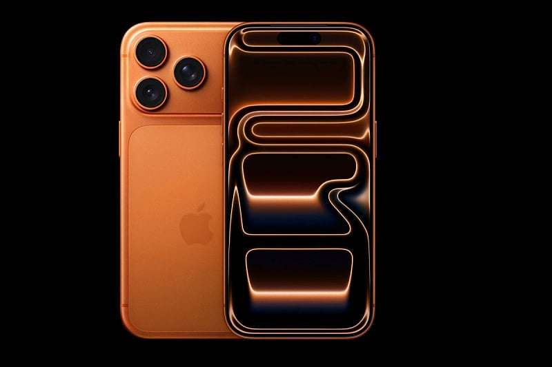 Аналитичарите сметаат дека портокаловата боја е причина за рекордната продажба на iPhone 17 серијата