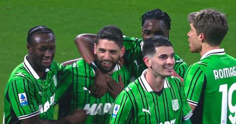 Берарди-шоу против Верона: Два гола на капитенот за победа на Сасуоло (ВИДЕО)