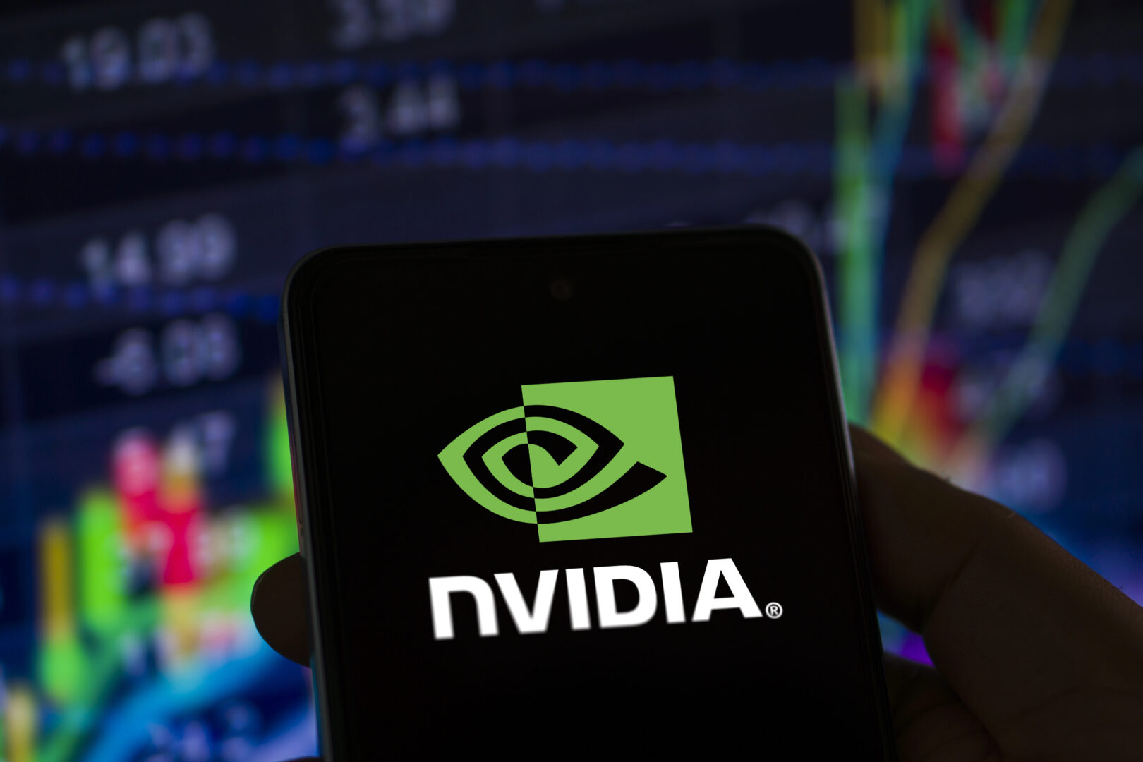 Пакт што менува сè: Intel и Nvidia го создаваат најмоќниот AI „ѕвер“ досега