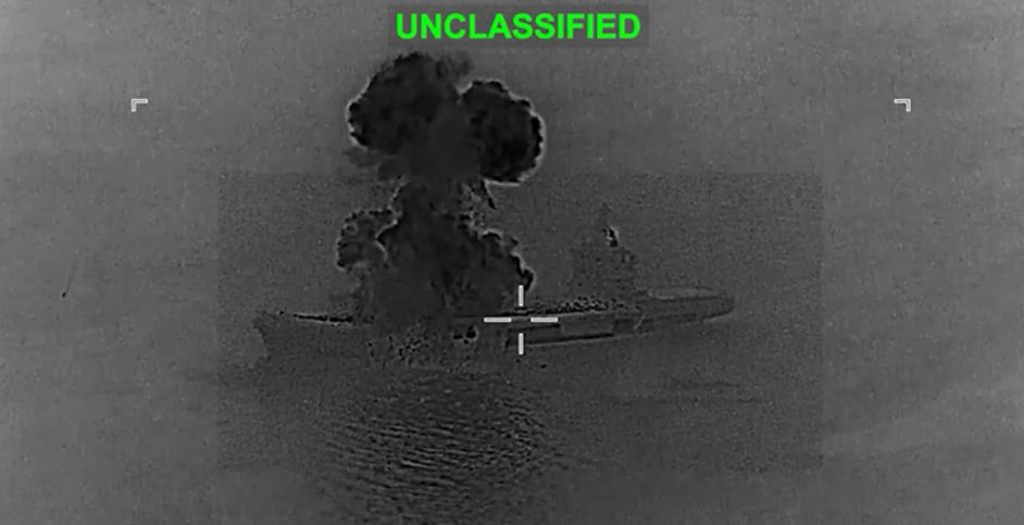 (Видео) САД: „Ќе ја потопиме целата иранска морнарица, еве како го погодивме нивниот носач на дронови“