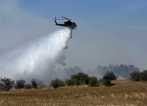 Два армиски хеликоптери го гаснат пожарот на планината Јабланица