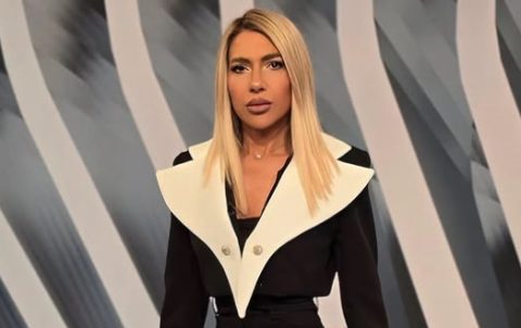 Долга кафеава коса и тенки усни: Јована Јеремиќ не личи на себе