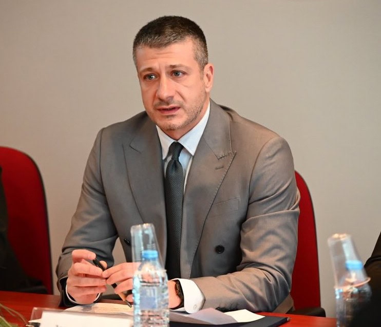 Формирана првична база од 170 ексерти за стручна поддршка на општините – повикот повторно отворен