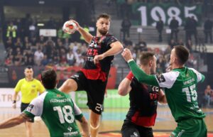 ПОЛУВРЕМЕ: Пелистер води, Валах блеска на голот на Вардар