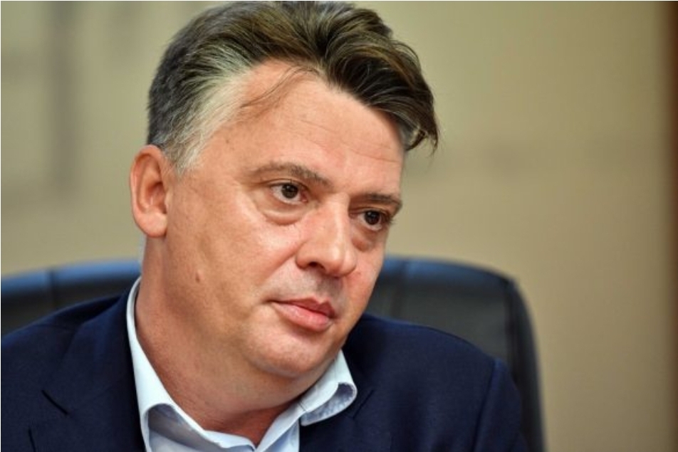 Шилегов: „Денеска не е ден за политика, одговорот ќе го добијат од утре“