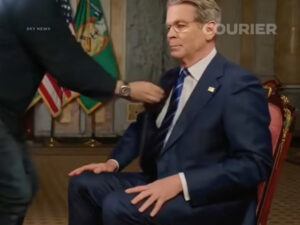 ВИДЕО: „Претседателот сака веднаш да дојдете“; Итниот повик на Трамп од Собата за ситуации го прекина интервјуто