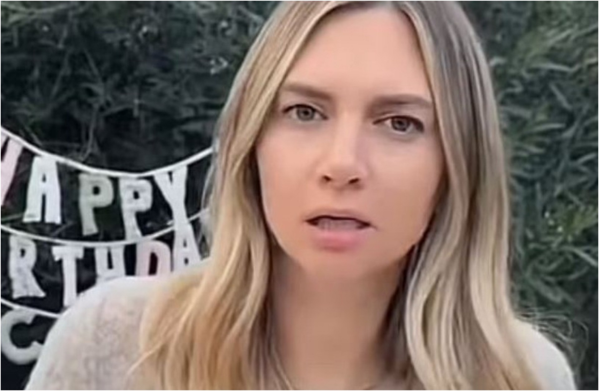 Маж ми донесе торта за првиот роденден на ќерка ми, а јас речиси полудев: Погледнете го овој хаос и срам!