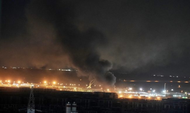 ИРАН НАПАДНА И ЗАПАЛИ ТАНКЕРИ ВО ИРАЧКИТЕ ВОДИ, ЦЕНИТЕ НА НАФТАТА ПАК СТИГНАА ДО 100 ДОЛАРИ ЗА БАРЕЛ