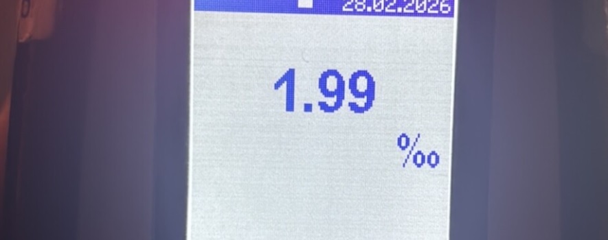 Возач фатен со 1,99 промили алкохол во крвта и активна забрана за управување возило