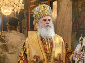 Денеска клучна седница на Синодот – разрешување на владиката Петар од Австралија, кој ќе го наследи?