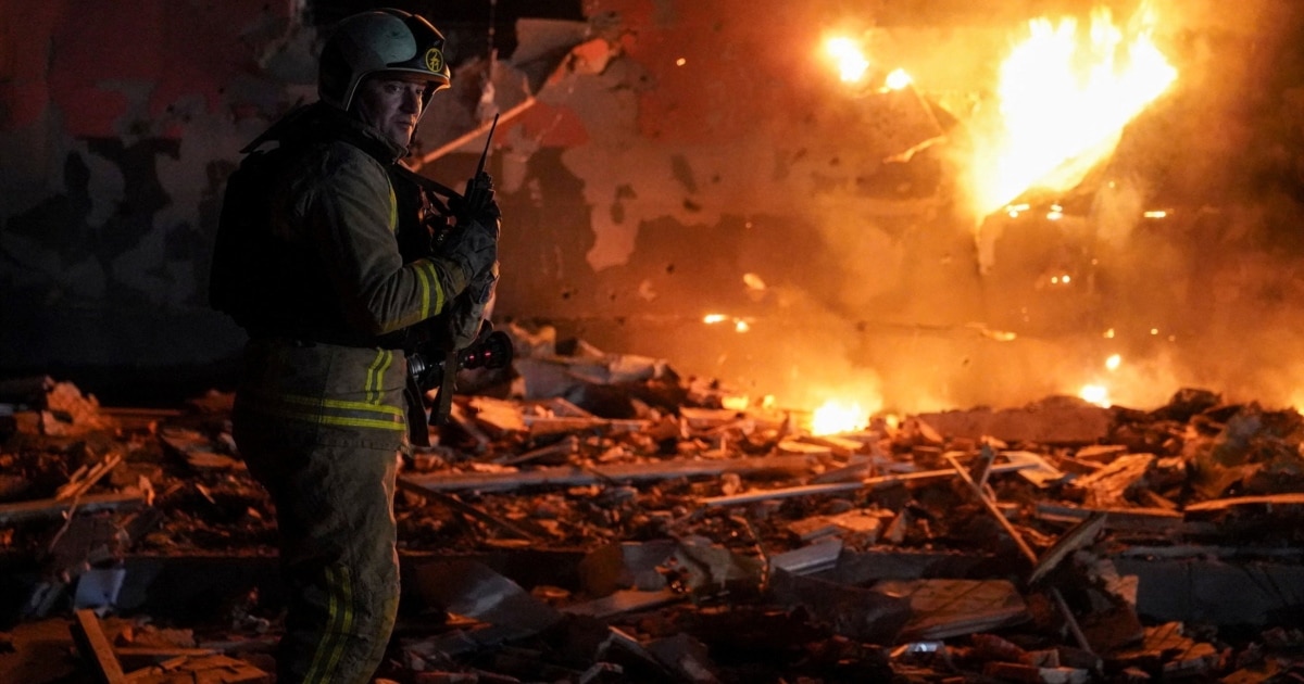 Украина нападна големо руско пристаниште со 400 беспилотни летала