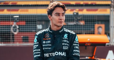 Расел: Пеколна борба... кога станав прв видов дека батеријата ми е скоро празна