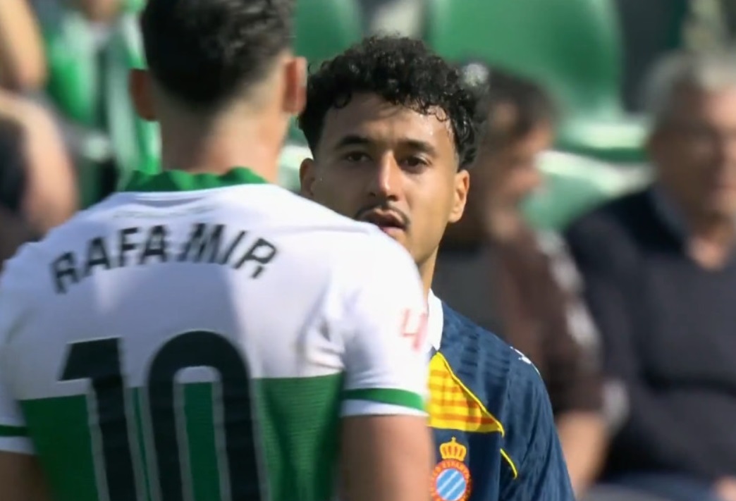 Скандал во Шпанија: Прекинат натпревар зашто му кажал дека е мигрант кој дошол со чамец