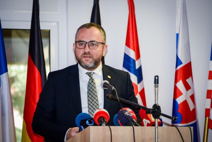 ТОШКОВСКИ: Имаме раст на пријави за семејно насилство – жртвите сè повеќе се охрабруваат, следуваат итни законски измени