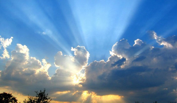 Облачно со услови за повремен локален дожд