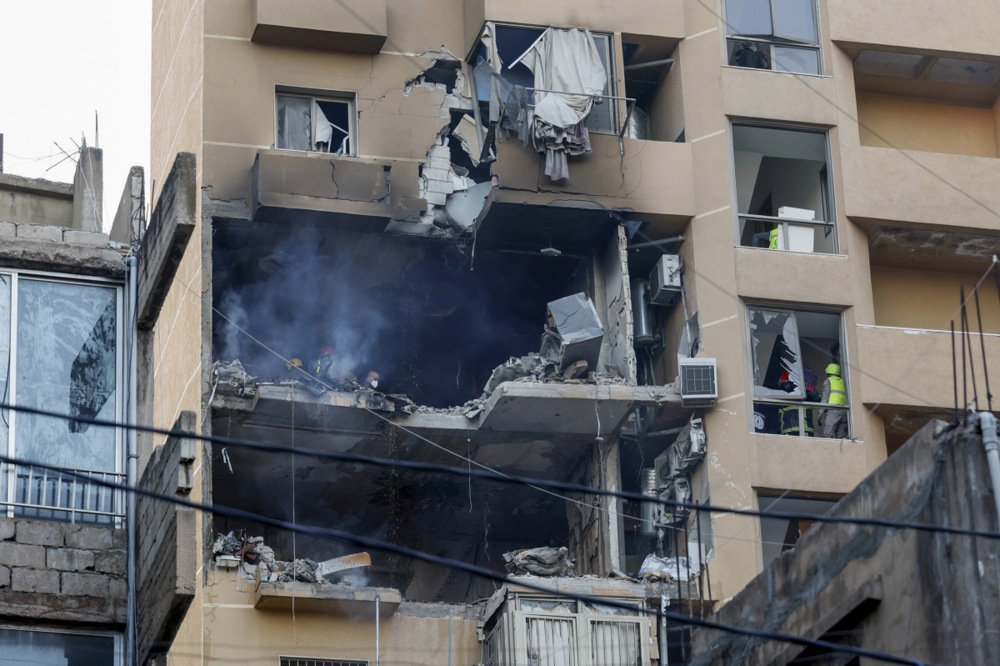 Израел го нападна центарот на Бејрут: погодена е станбена зграда