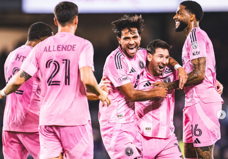 Блесок на Меси: се израмни со легендарниот Пеле, сега е на чекор до 900 погодоци (Видео)