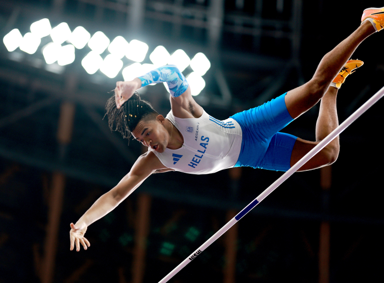 Грк со неверојатен скок го надмина Бубка и му се приближи на Дуплантис