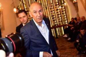 Јанша ги оспорува изборите во Словенија: Нерегуларностите влијаеја на резултатот
