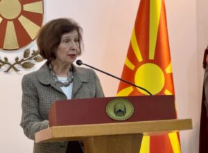 Сиљановска-Давкова: Не сме изложени на нестабилност и нема опасност по безбедноста внатре и во регионот