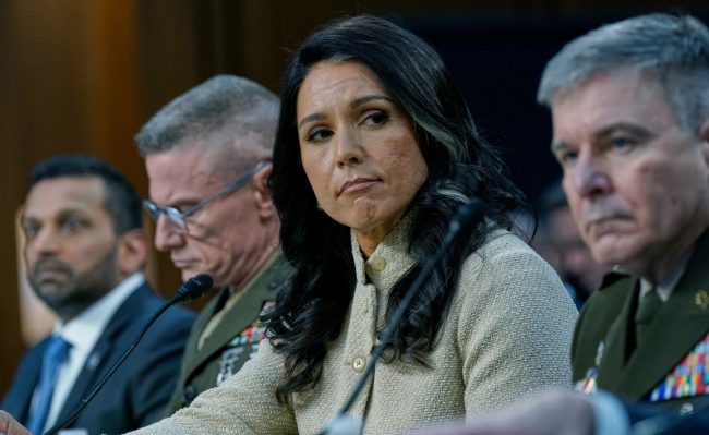 ШЕФИЦАТА НА АМЕРИКАНСКОТО РАЗУЗНАВАЊЕ ВЕЛИ ДЕКА ИРАНСКИОТ РЕЖИМ Е НЕДОПРЕН, НО ДЕГРАДИРАН ПО ТРИ НЕДЕЛИ ВОЈНА