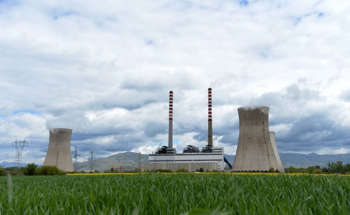 Труење со храна во РЕК Битола, 81 вработен побарале лекарска помош