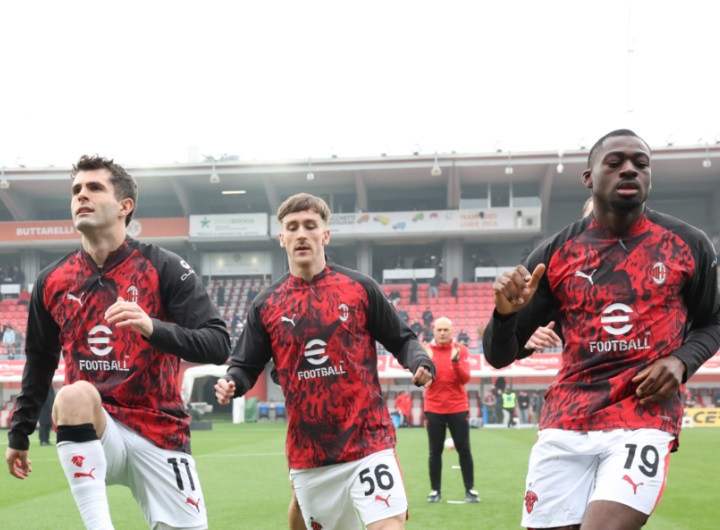 Милан долго се мачеше, но го скрши отпорот на Кремонезе (ВИДЕО)