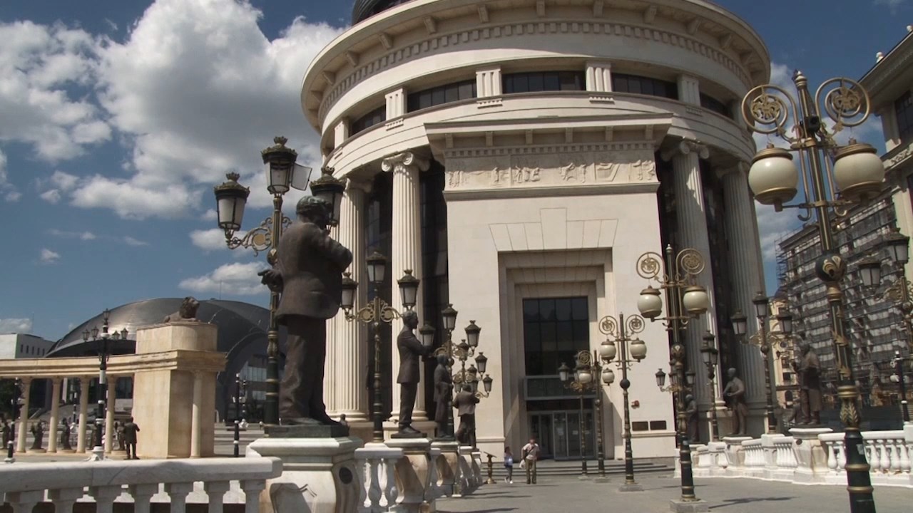 ОЈО Кочани: Пронајдено тело на маж со прострелна рана- приведени 3 странски и еден македонски државјанин