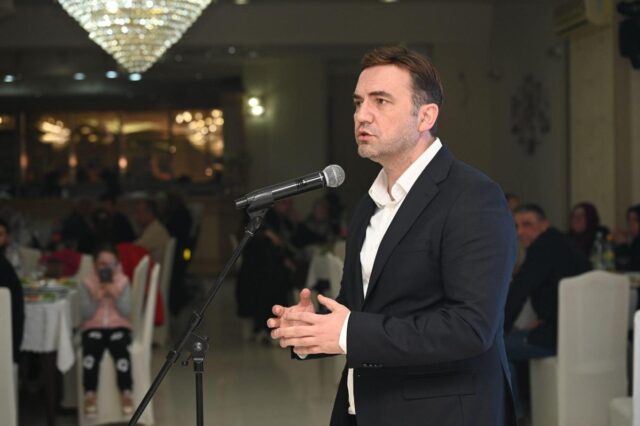 Османи: Околу 250 илјади граѓани имаат бугарски пасоши и индивидуално уживаат во правата на ЕУ – кога електоратот ќе добие „морков“, тој не бара „стап“