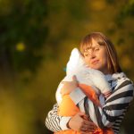 Твојот глас е неговиот свет: Зошто пеењето е клучно за развојот на бебето